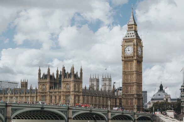 Day-Trips-from-London-Discover-nearby-towns-and-attractions-within-reach